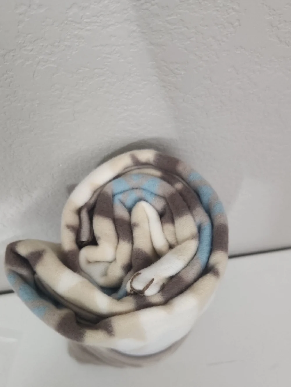 Mainstays Blue Cream Tan Fleece Throw Blanket